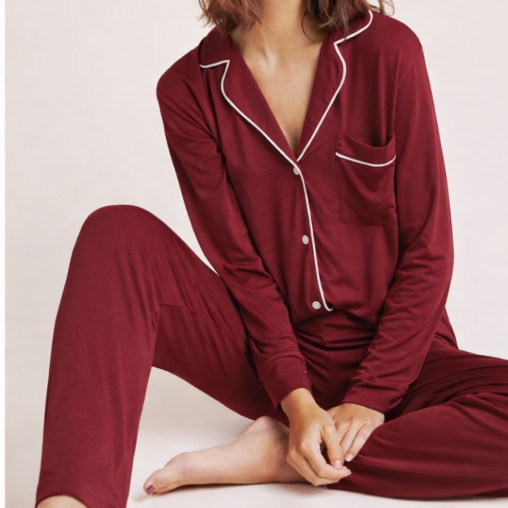 Airelles cotton long sleeve pajamas set size large